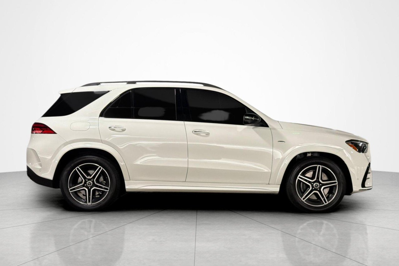 Certified Used 2025 Polar White Mercedes-Benz GLE 450e image 6
