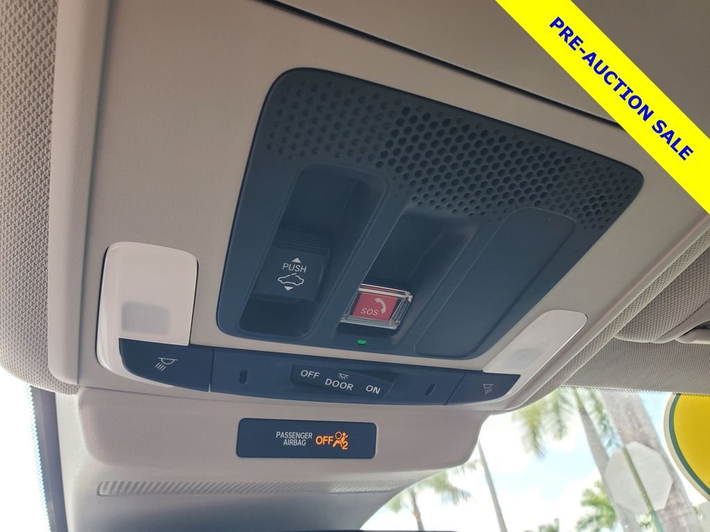 Used 2025 Gray Honda SE image 32