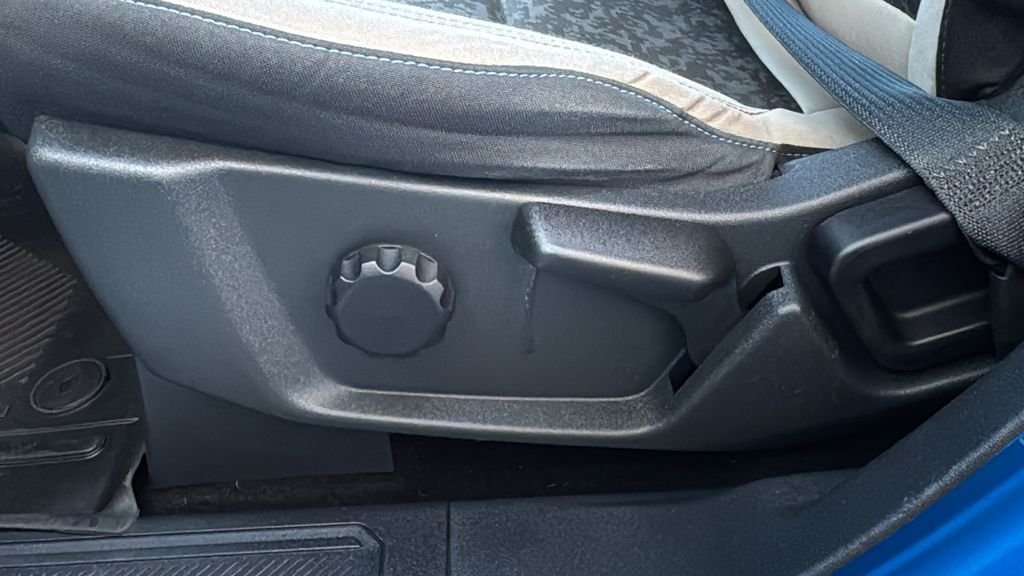 Used 2022 Blue Ford Wildtrak image 20