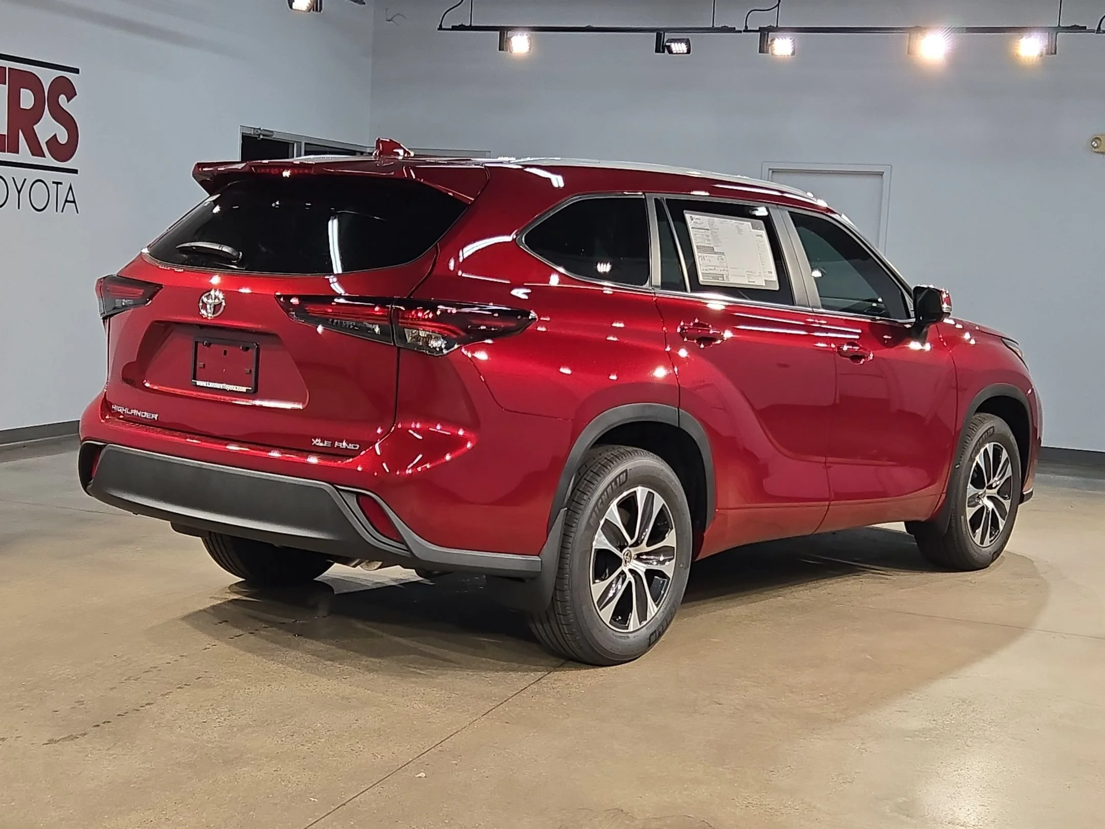 New 2026 Ruby Flare Pearl Toyota XLE image 7