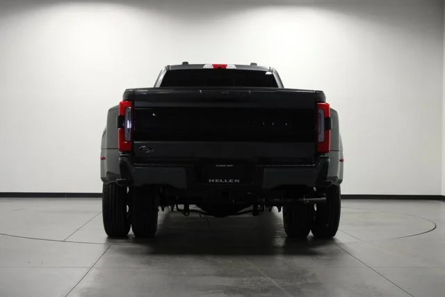 New 2026 Carbonized Gray Metallic Ford F-350® Platinum® image 27