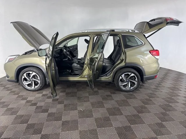Used 2022 Brown Subaru Touring image 11