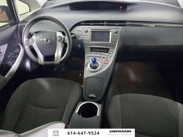 Used 2012 White Toyota Three image 19