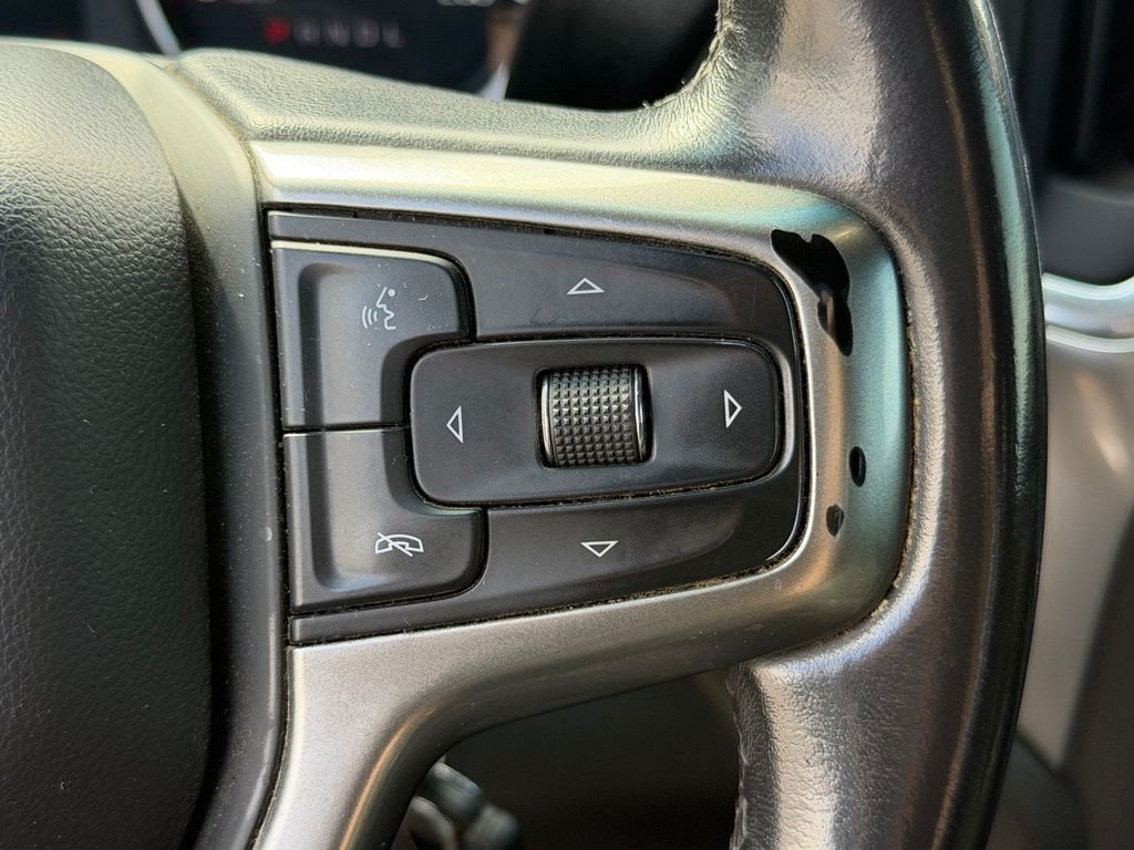 Used 2021 White Chevrolet LT image 22