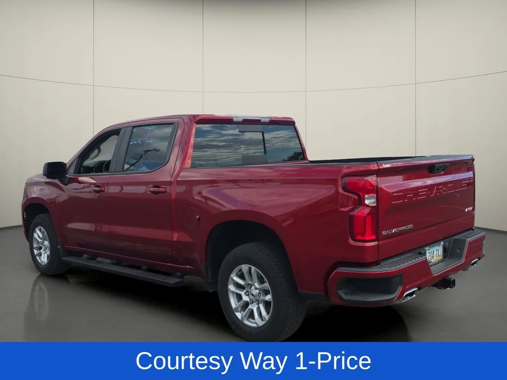 Used 2023 Red Chevrolet RST image 6