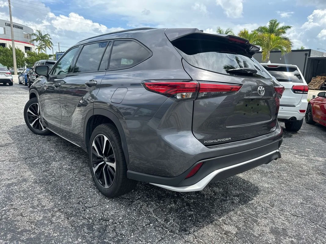 Used 2022 Gray Toyota XSE image 4