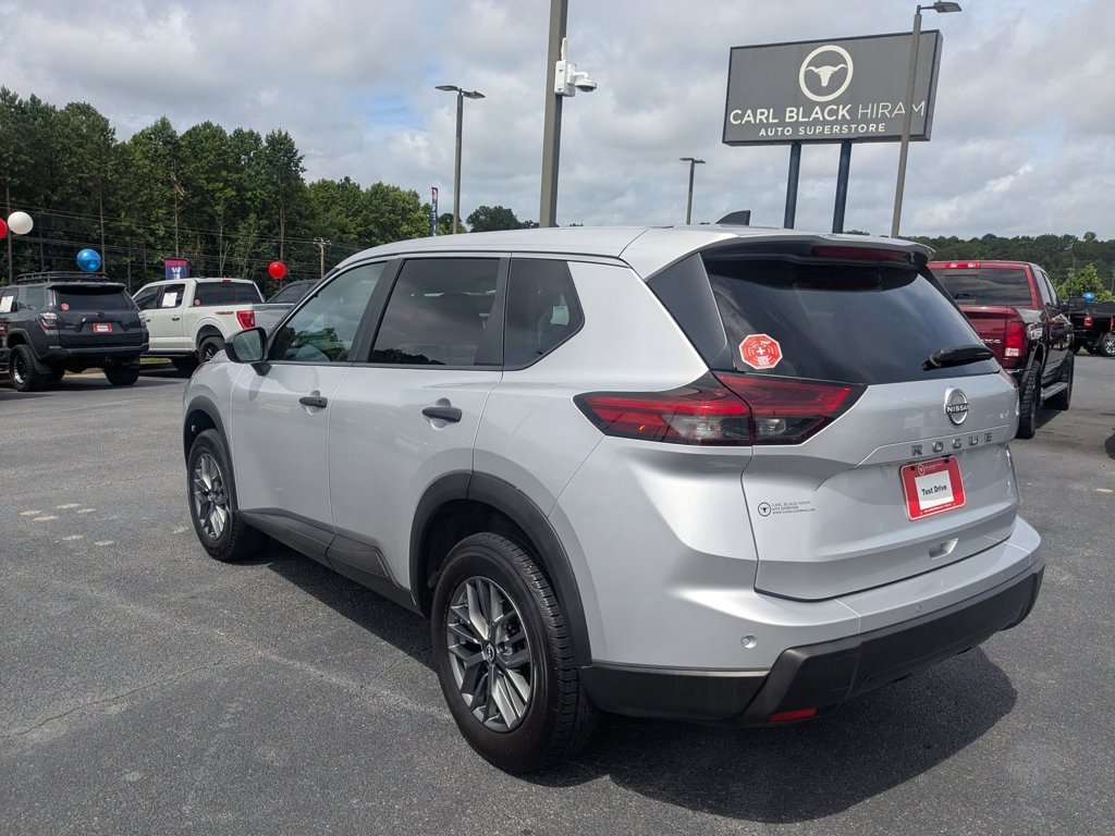 Used 2024 Brilliant Silver Metallic Nissan S image 7
