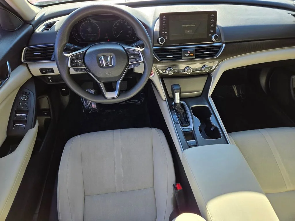 Used 2018 Red Honda EX 1.5T image 12