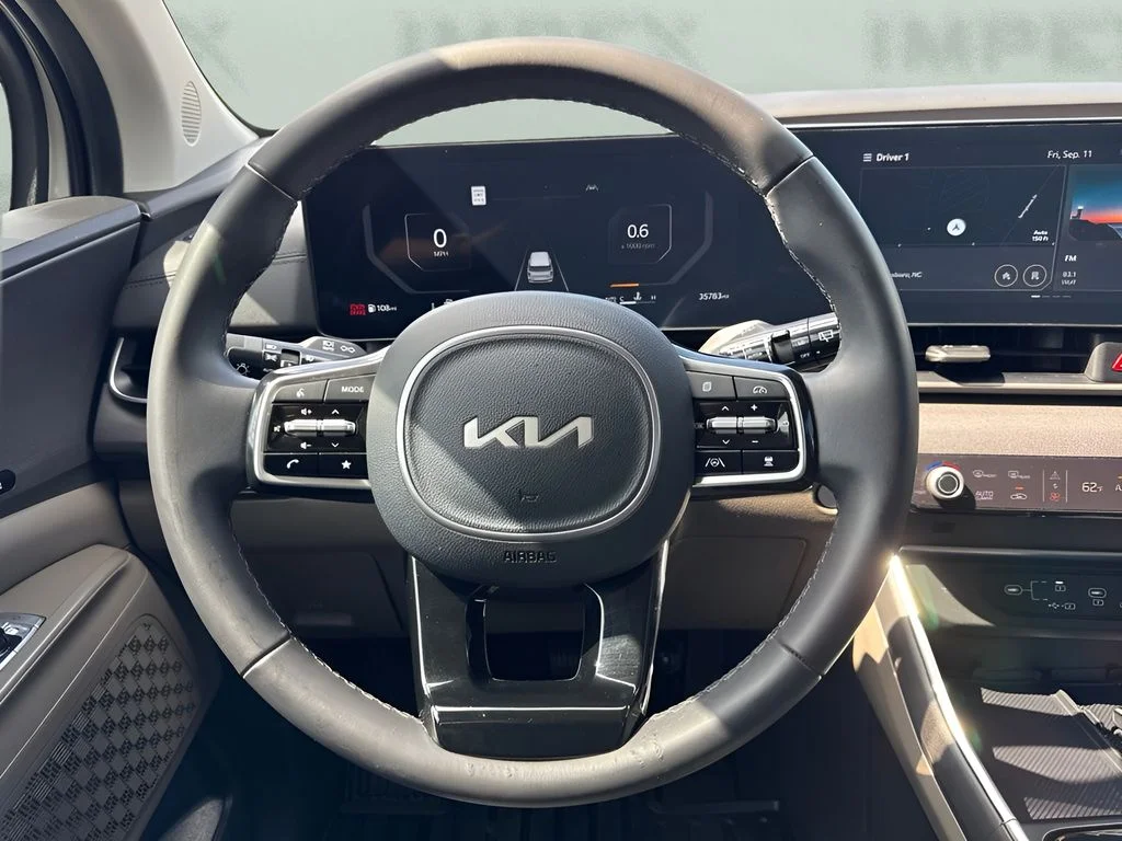 Used 2025 White Kia SX image 15