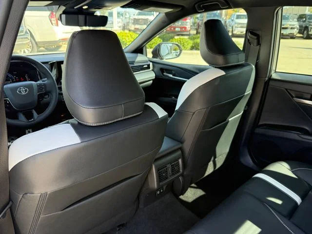 Used 2026  Toyota SE image 23
