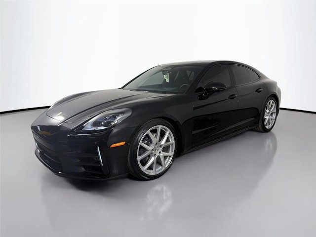 2026 Porsche Panamera 4