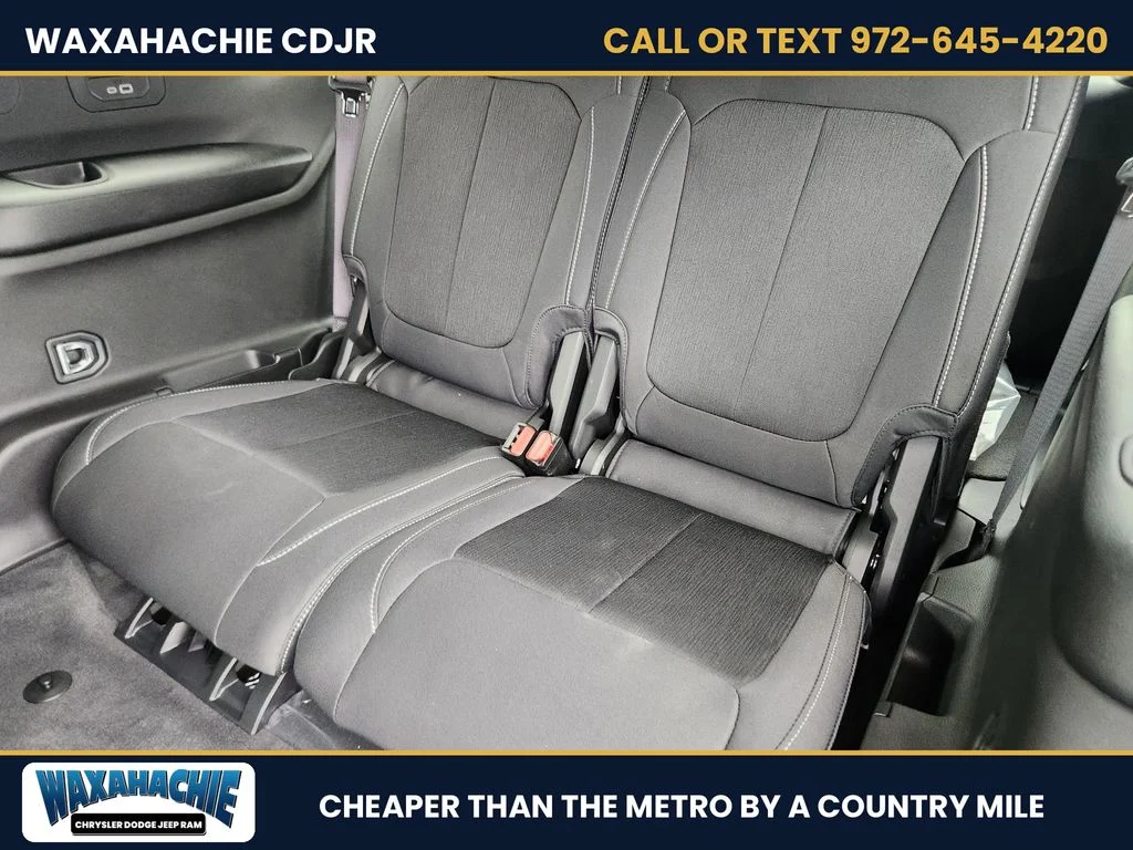 New 2026 Velvet Red Pearl-Coat Exterior Paint Jeep Laredo X image 22