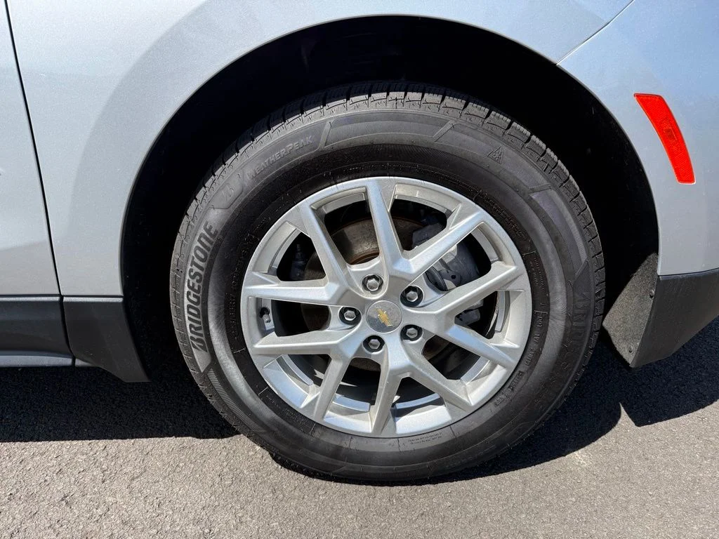 Used 2022 Silver Ice Metallic Chevrolet LT image 24