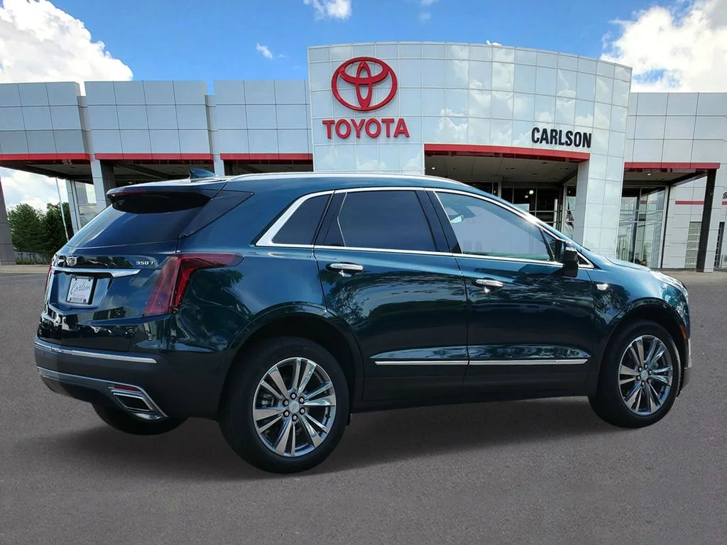 Used 2025 Green Cadillac Premium Luxury image 5