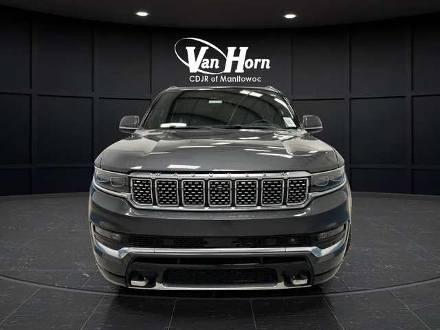 Used 2022 Baltic Gray Metallic Clearcoat Jeep Series III image 2