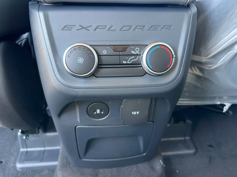 New 2026 Vapor Blue Metallic Ford Active w/100A Pkg 4WD image 5
