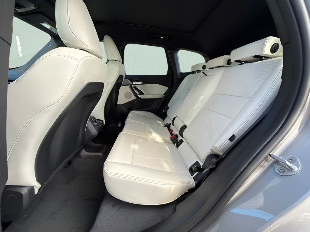 New 2026 Space Silver Metallic BMW xDrive28i image 21