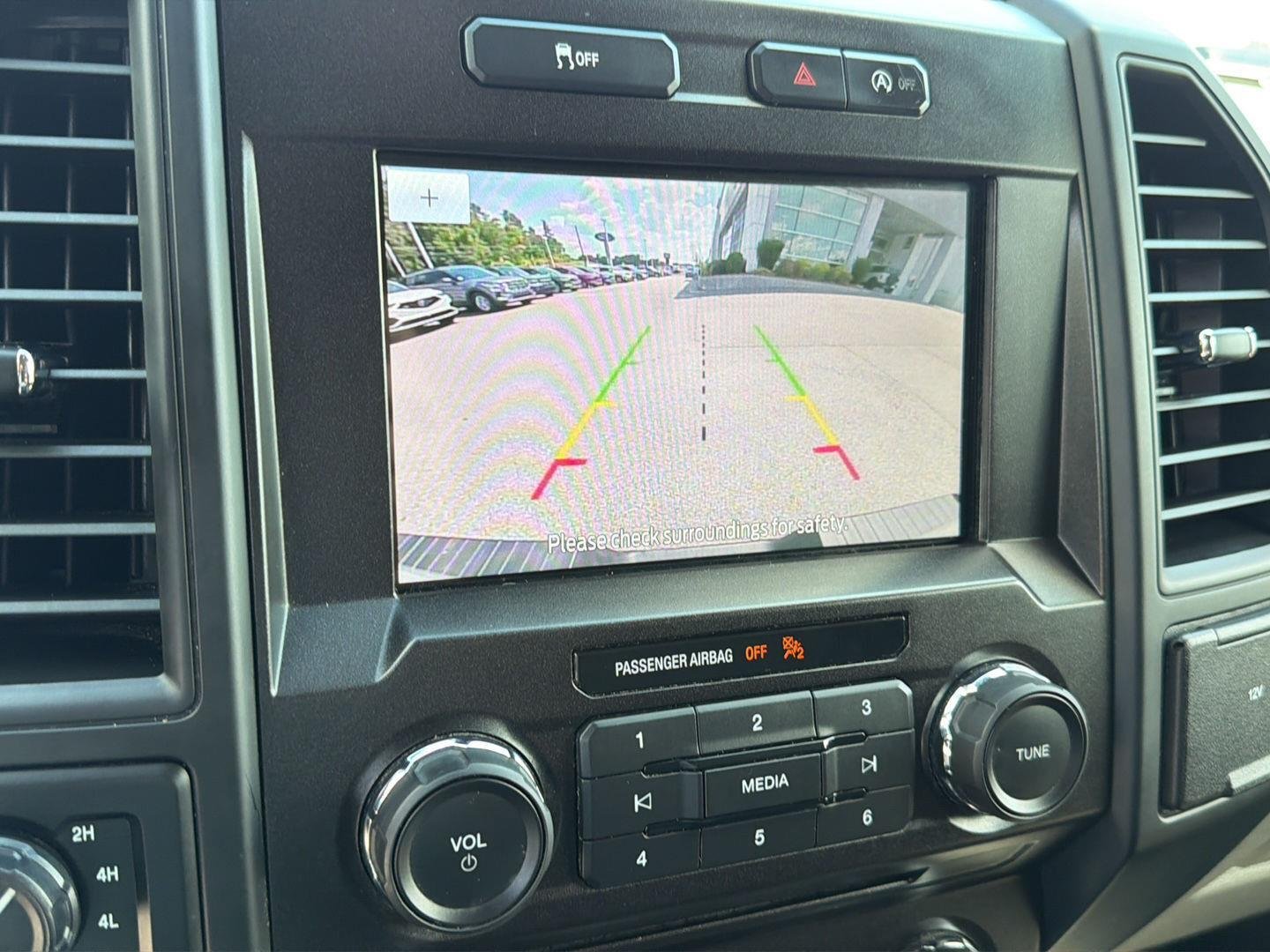 Used 2018 Oxford White Ford XL image 24