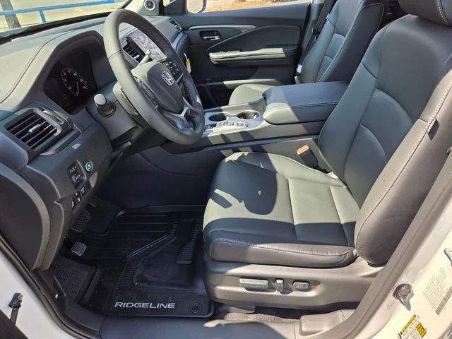 New 2026 Platinum White Pearl Honda RTL image 10