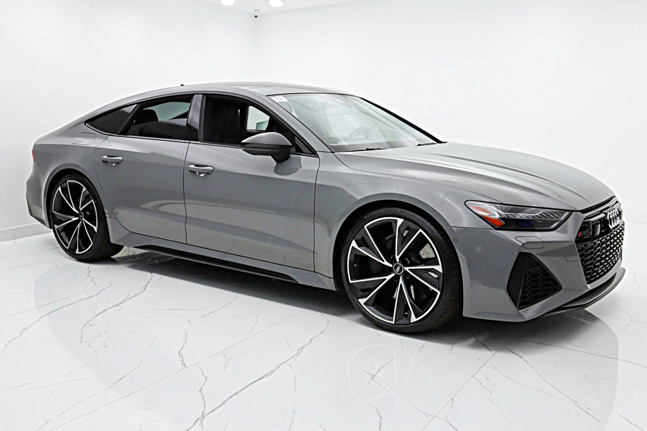 Used 2022 Gray Audi  image 17