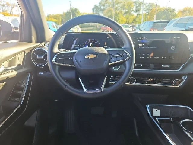 Used 2025 Sterling Gray Metallic Chevrolet LT image 13