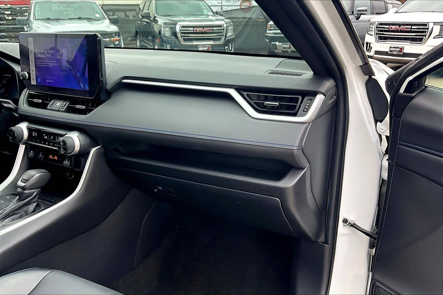 Used 2023 Wind Chill Pearl/Midnight Black Metallic Toyota Hybrid XSE image 19