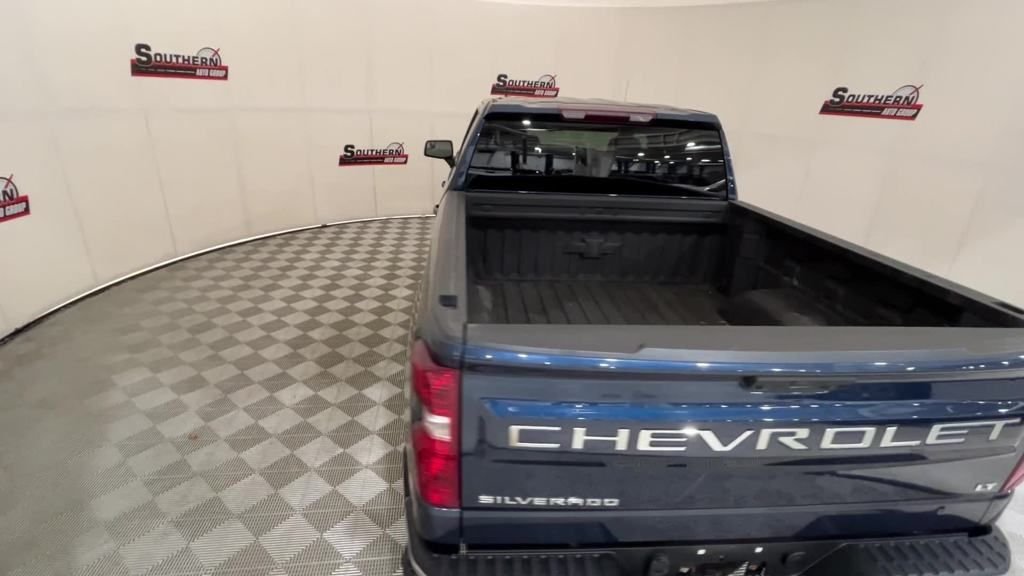 2023 Chevrolet Silverado 1500 LT photo 4