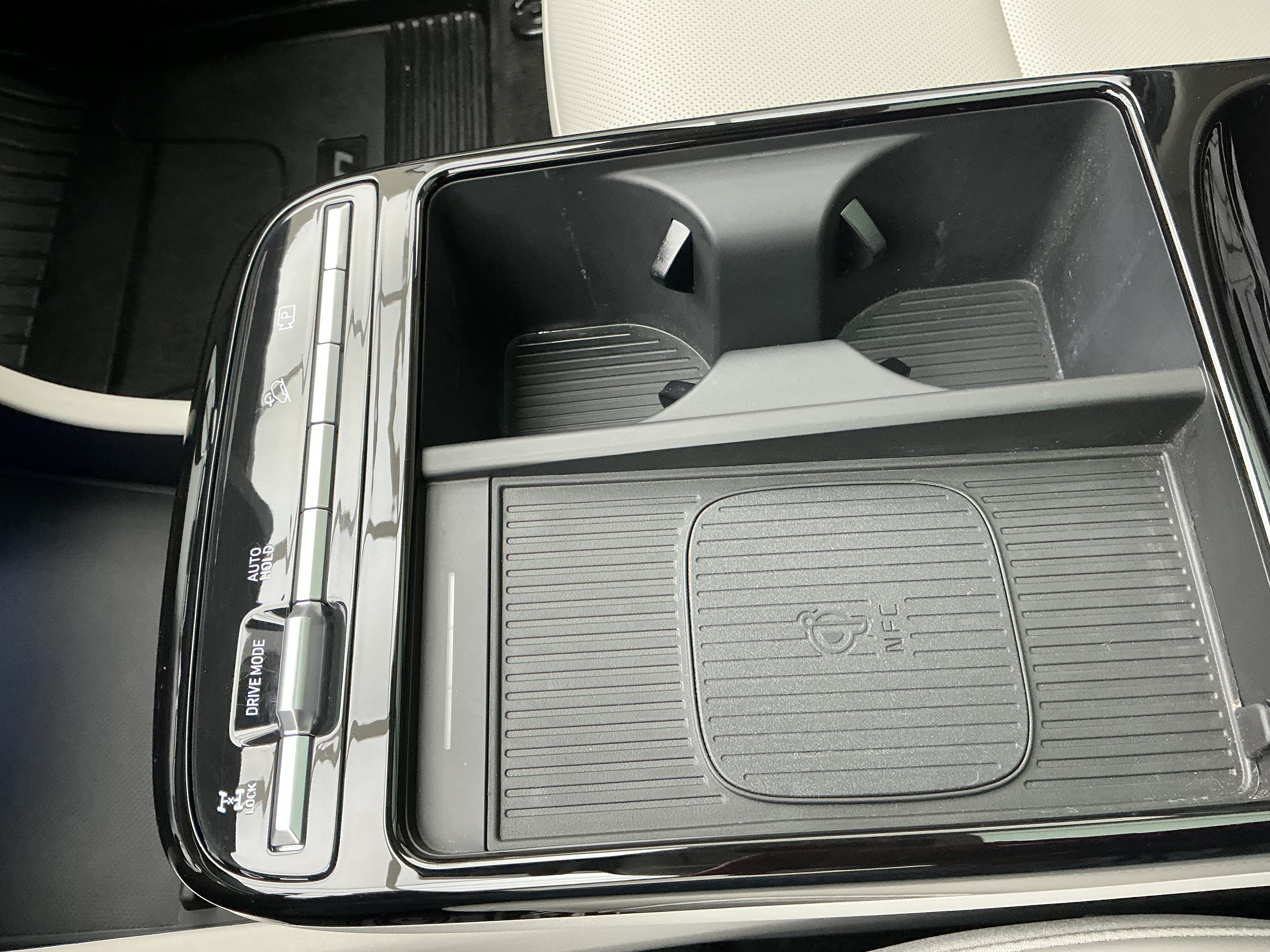 Used 2025 Ash Black Hyundai SEL Convenience image 13