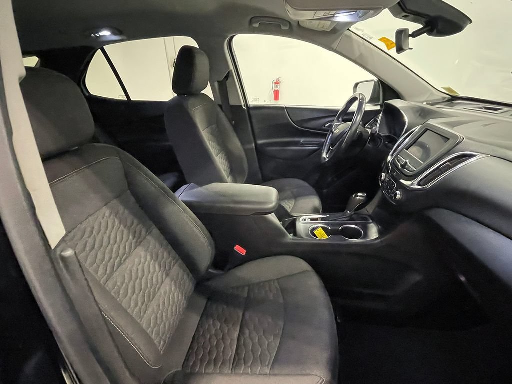 Used 2020 MOSAIC BLACK METALLIC Chevrolet LT image 27