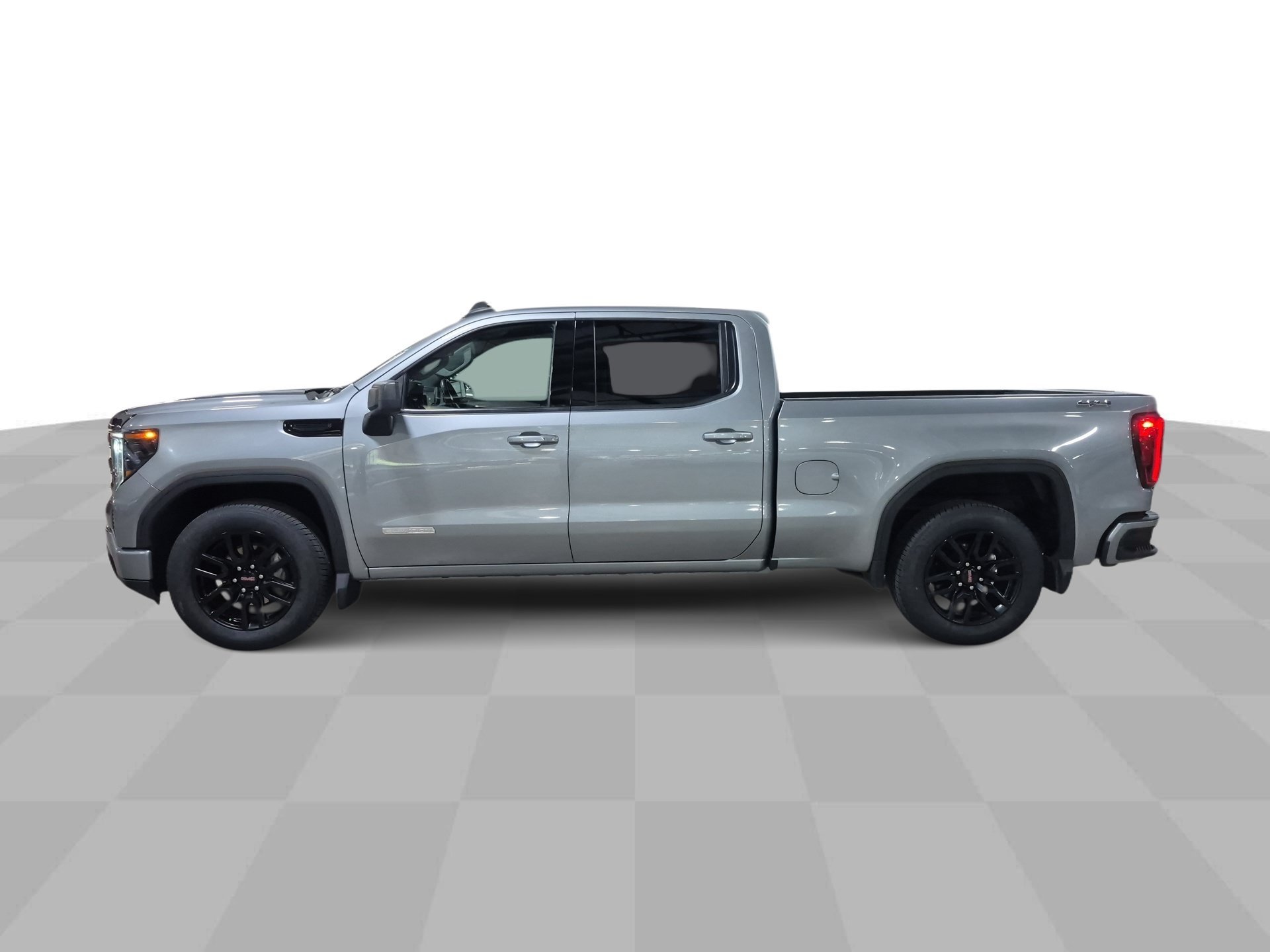 Used 2023 Gray GMC Elevation image 5