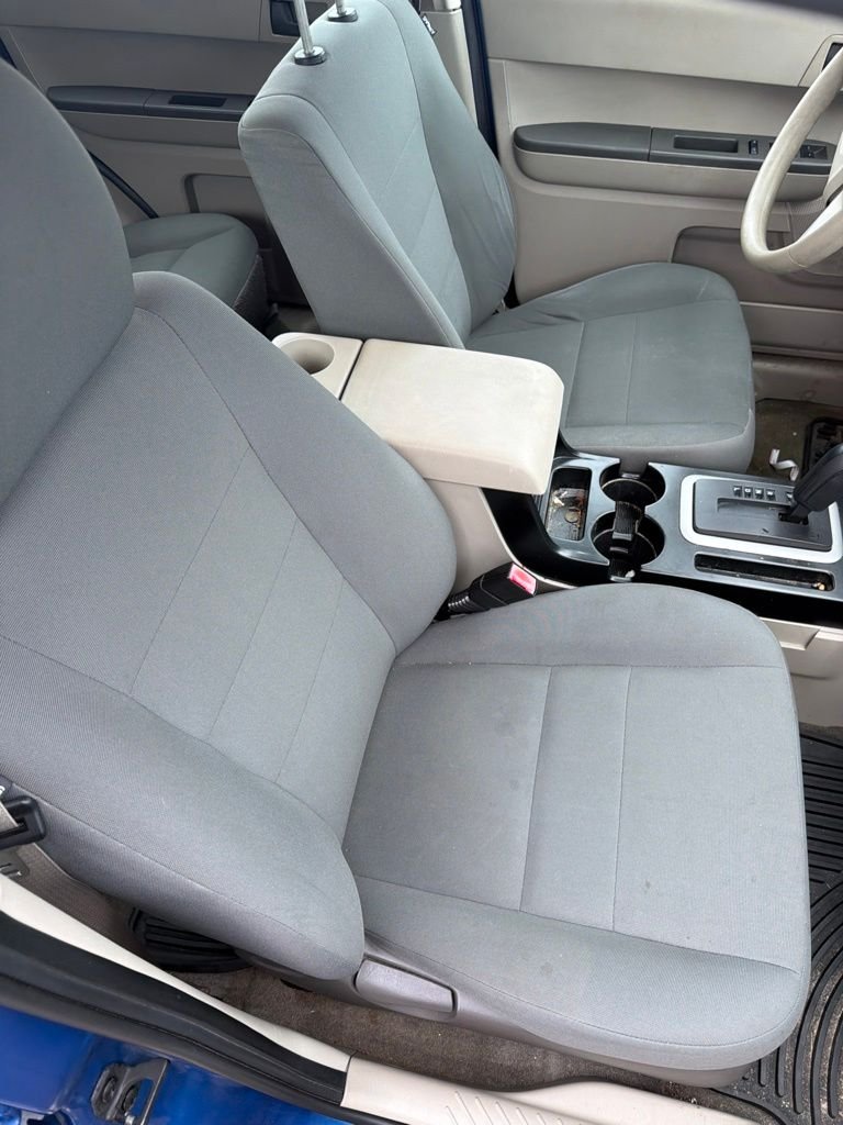 Used 2012 Blue Ford XLS image 6
