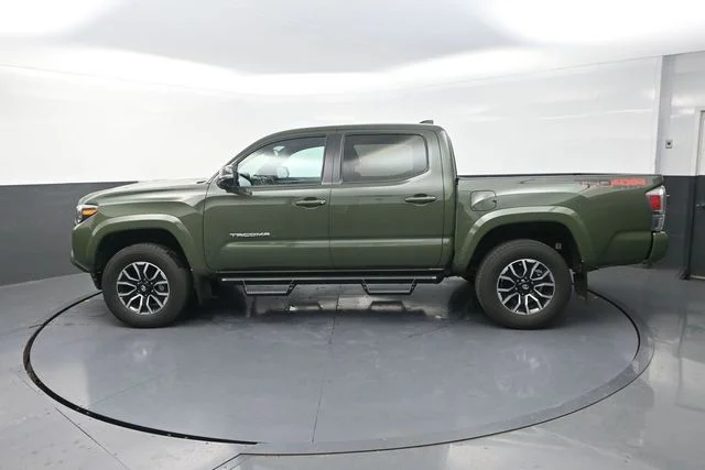 Used 2022 Green Toyota TRD Sport image 4