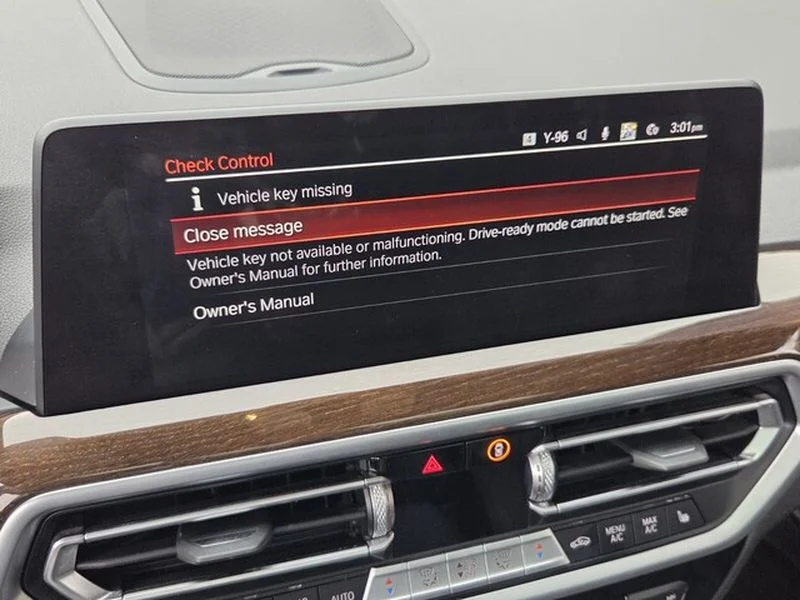 Used 2022 Alpine White BMW xDrive30i image 23