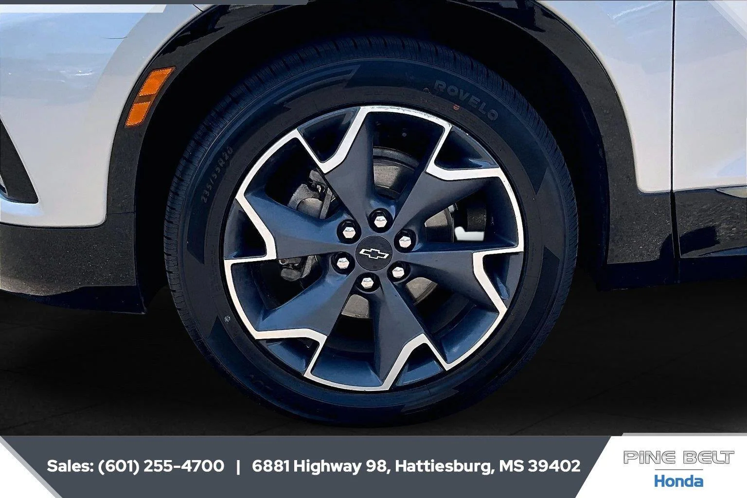 Used 2020 Silver Ice Metallic Chevrolet RS image 7