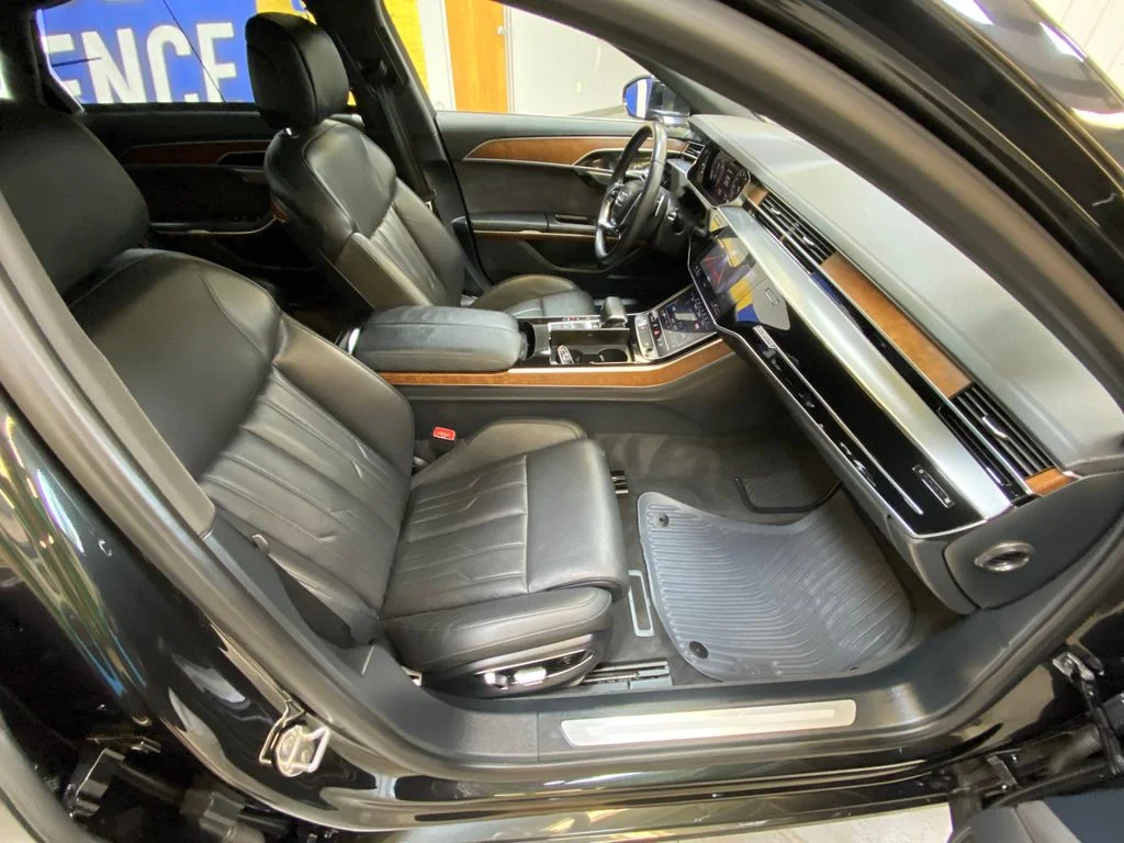Used 2019  Audi L 55 image 27
