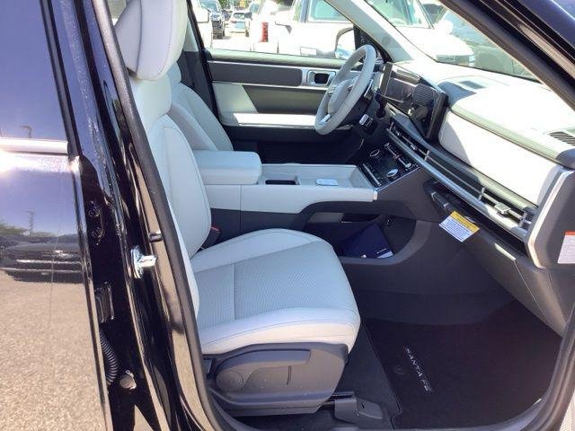 New 2026 Phantom Black Hyundai SEL image 13