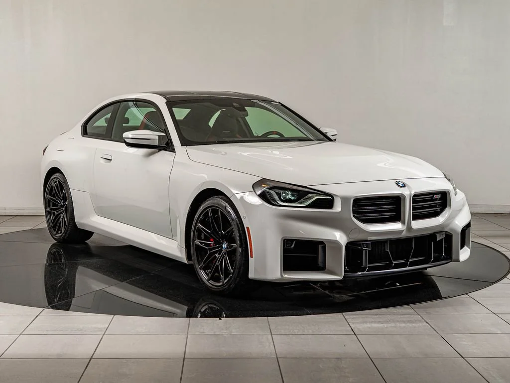 Used 2025 Alpine White BMW  image 3
