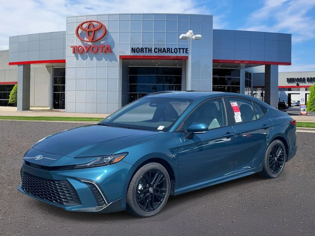 New 2026 Ocean Gem Toyota SE image 4