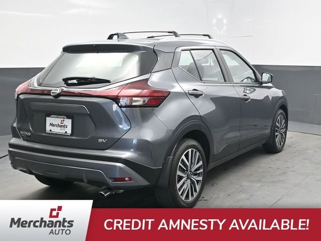Used 2024 Gray Nissan SV image 7