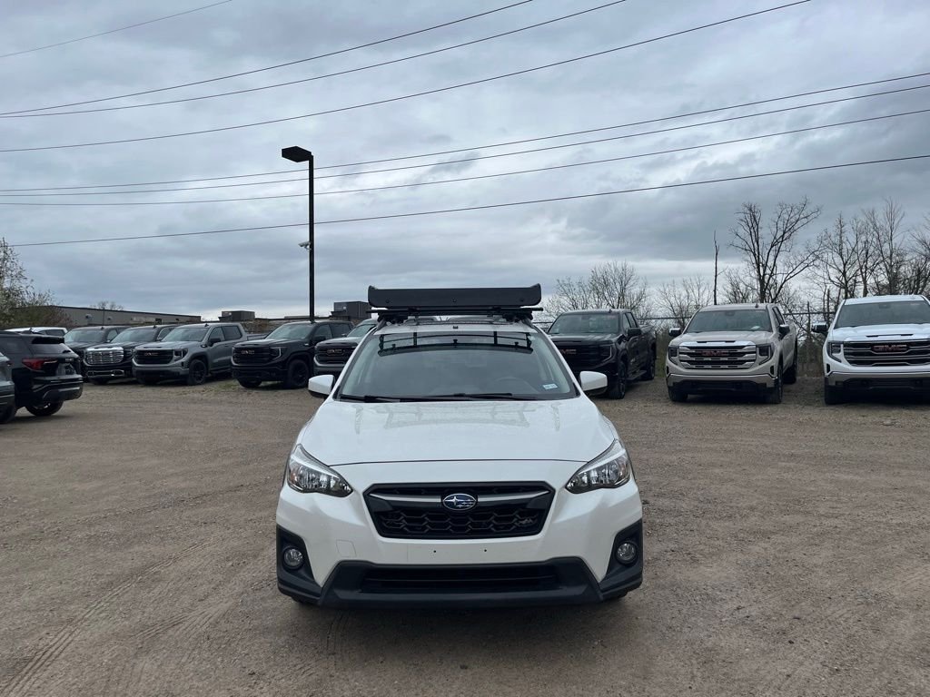 Used 2019 Crystal White Pearl Subaru 2.0i Premium image 3