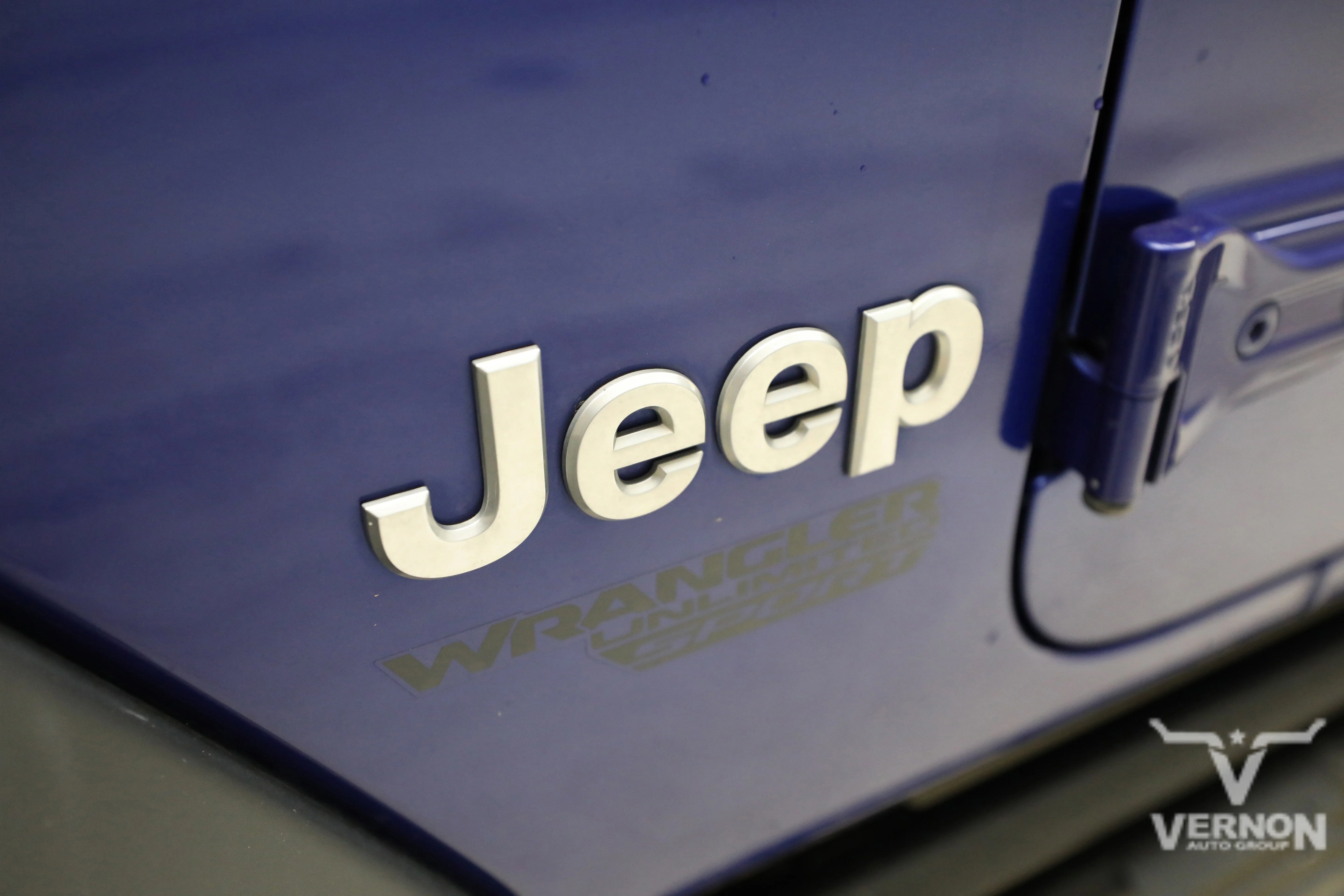 Pre-Owned 2018 Jeep Wrangler Unlimited Sport S 4x4