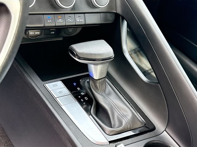 Used 2024 Blue Hyundai SE image 16