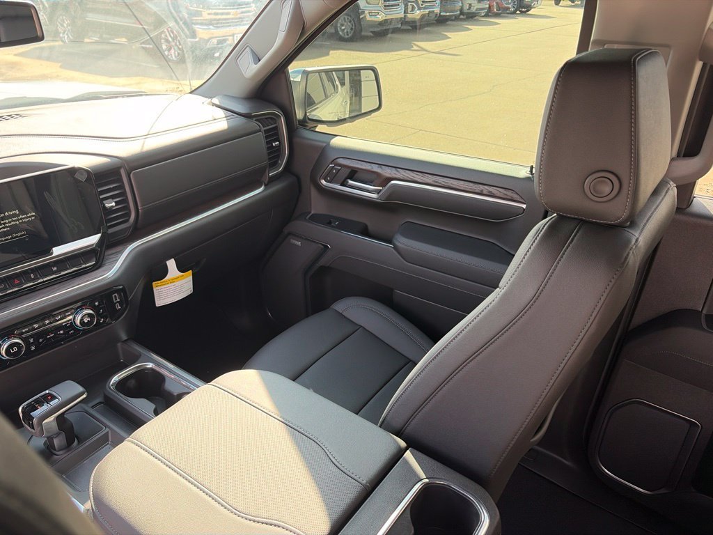 New 2026 Glacier White Tricoat GMC SLT image 21