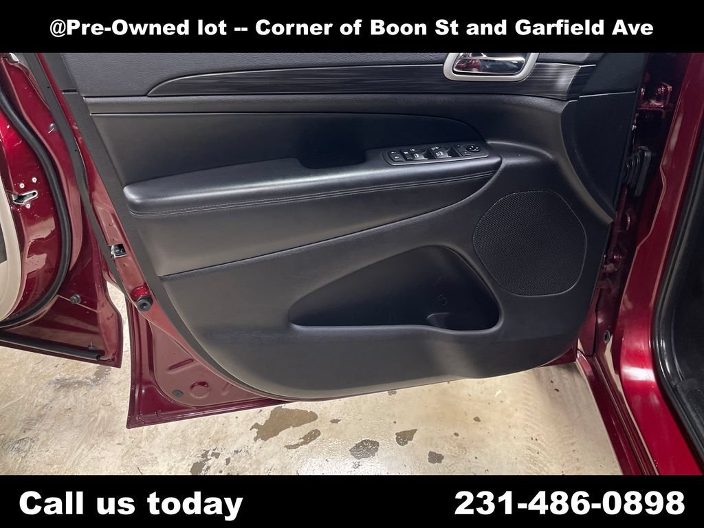 Used 2021  Jeep Laredo X image 15