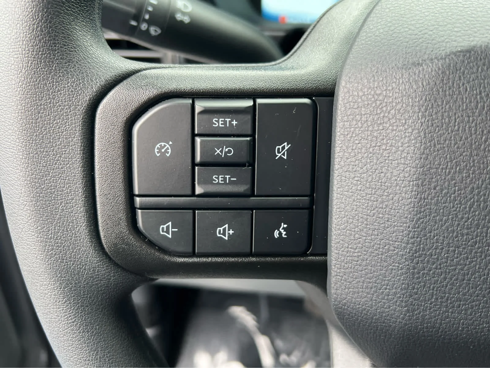 New 2026 Carbonized Gray Metallic Ford F-350® XLT image 32