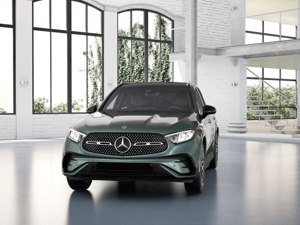New 2026 Verde Silver Metallic Mercedes-Benz GLC 300 image 42