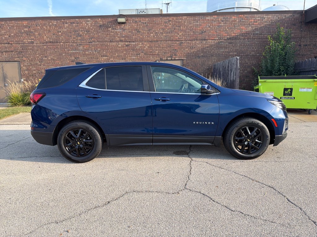 Used 2023 BLUE GLOW METALLIC Chevrolet LT image 6