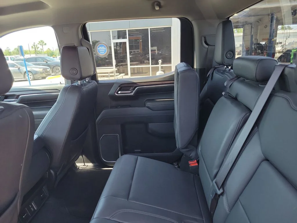 Used 2024 Black GMC SLT image 28