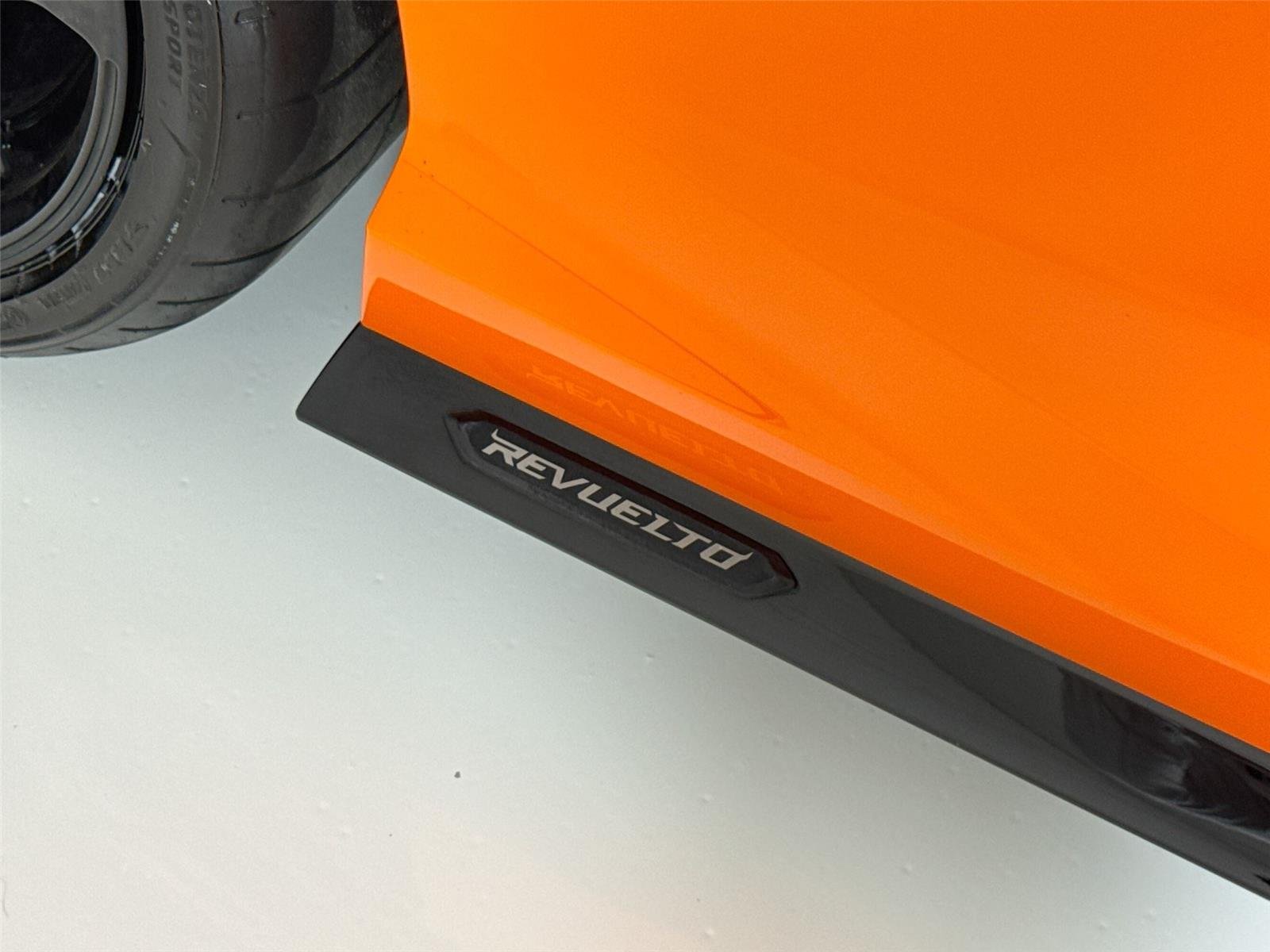 Used 2024 Arancio Apodis Metallic Lamborghini  image 37