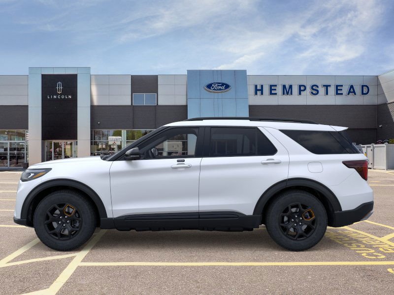New 2026 Star White Metallic Tri-Coat Ford Tremor® image 3